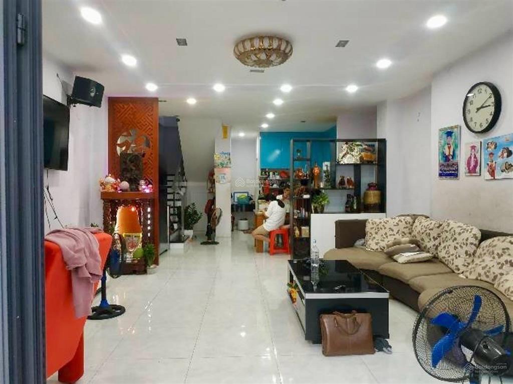 60m2 ngang đẹp 5m 3 tầng 4pn cách hxh 1 căn hẻm xe hơi thông