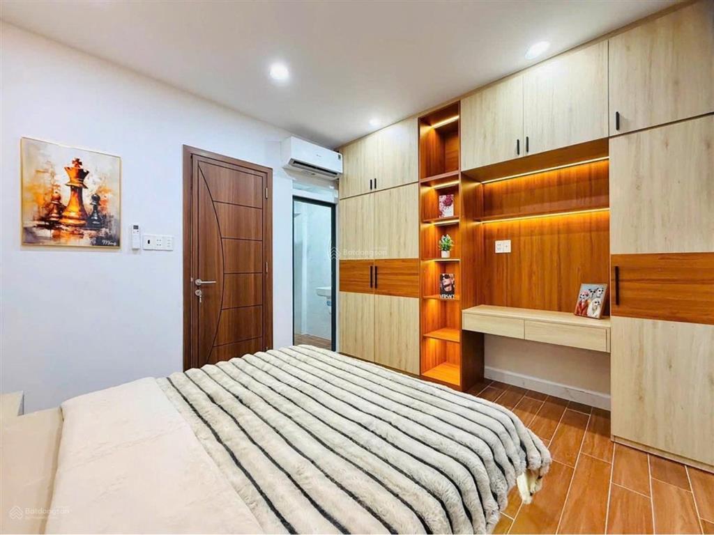 5 tầng hxh thông thoáng sát mặt tiền 4pn full nội thất mua dọn vào ở ngay