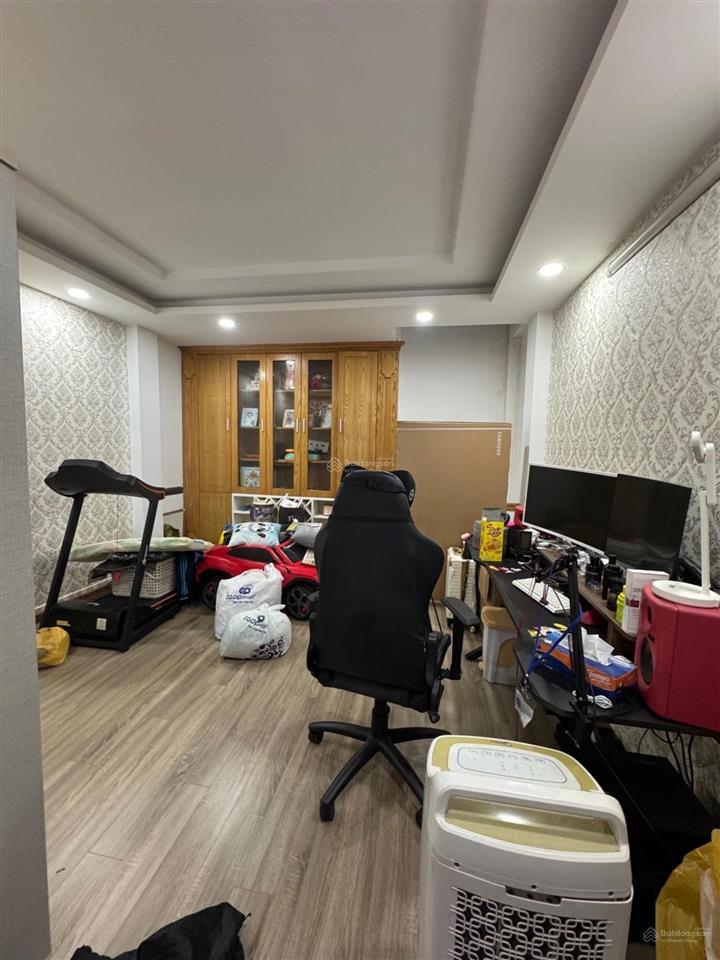 60m2 khu nhà đồng bộ đẹp, yên tĩnh, 5 tầng, 4pn, tiện di chuyển tân bình