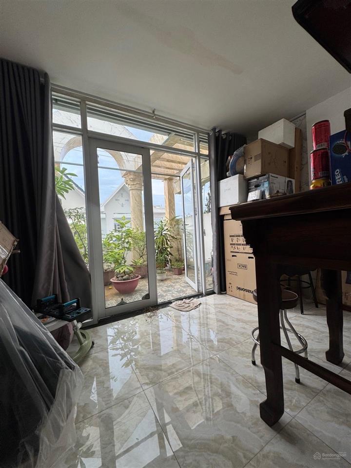 60m2 khu nhà đồng bộ đẹp, yên tĩnh, 5 tầng, 4pn, tiện di chuyển tân bình