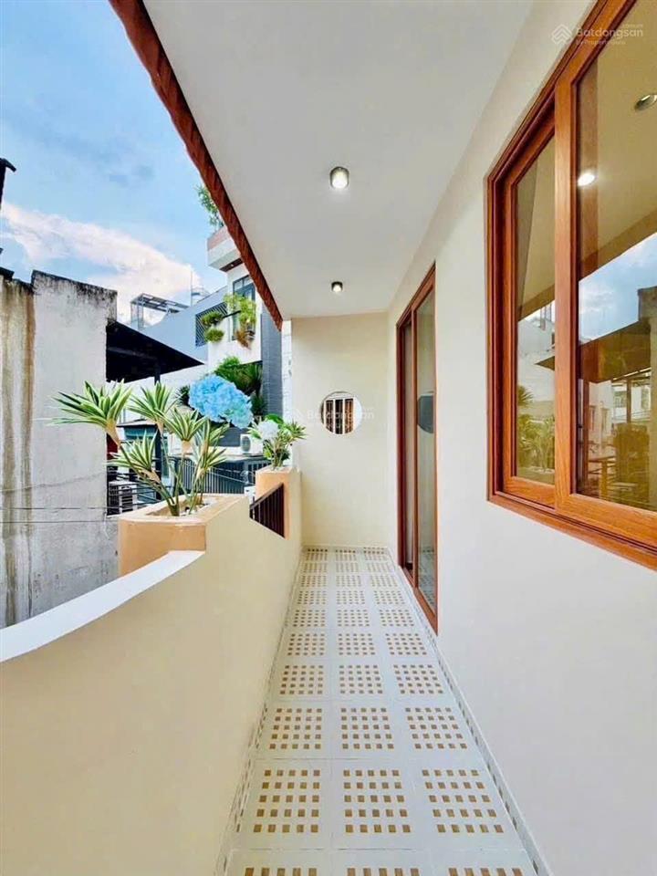 72m2 nhà thiết kế đẹp căn góc 2 mặt cực thoáng có phòng ngủ dưới tầng trệt cho người lớn tuổi