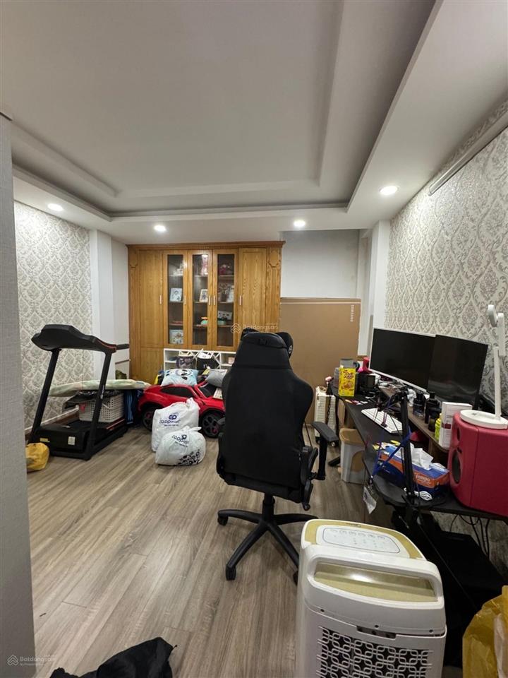 60m2, 5 tầng, hxh, khu nhà đồng bộ đẹp, thoáng mát, nhà chủ ở, còn mới đẹp, mua dọn vào ở ngay