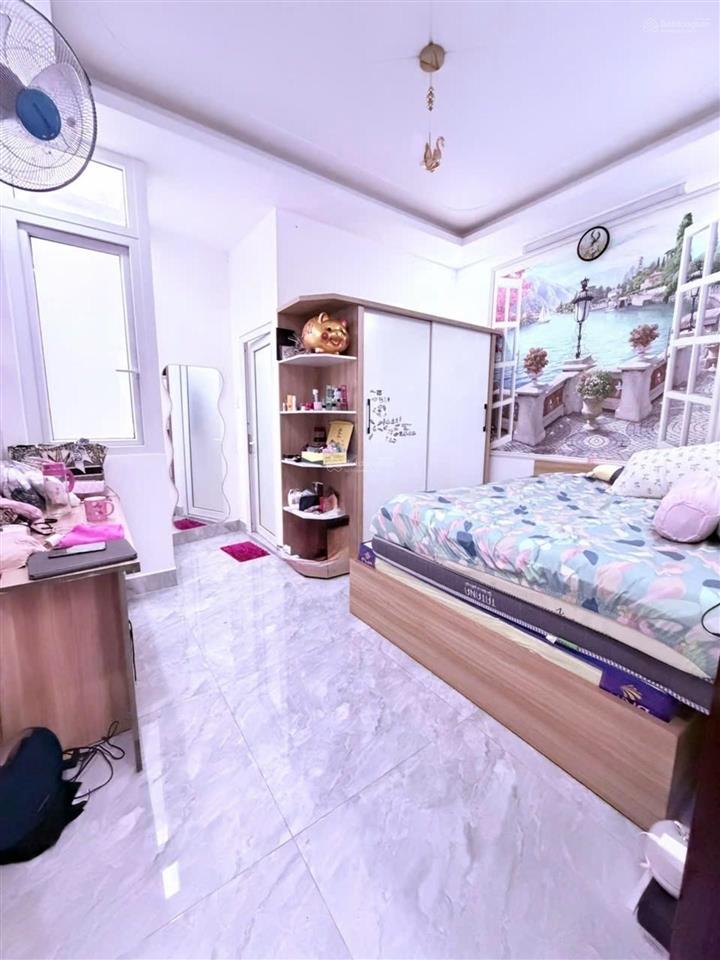Nhà 4 tầng khu dân cư đồng bộ hẻm bự xe hơi ngủ nhà 4pn tiện ích xung quanh không thiếu gì