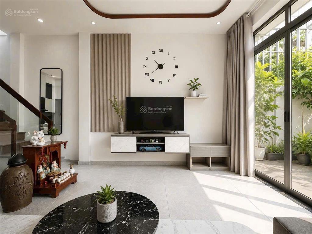 Nhà đẹp 45m2 4 tầng 4pn vị trí đẹp sát mặt tiền xe tải sầm uất, tiện ích xung quanh không thiếu gì