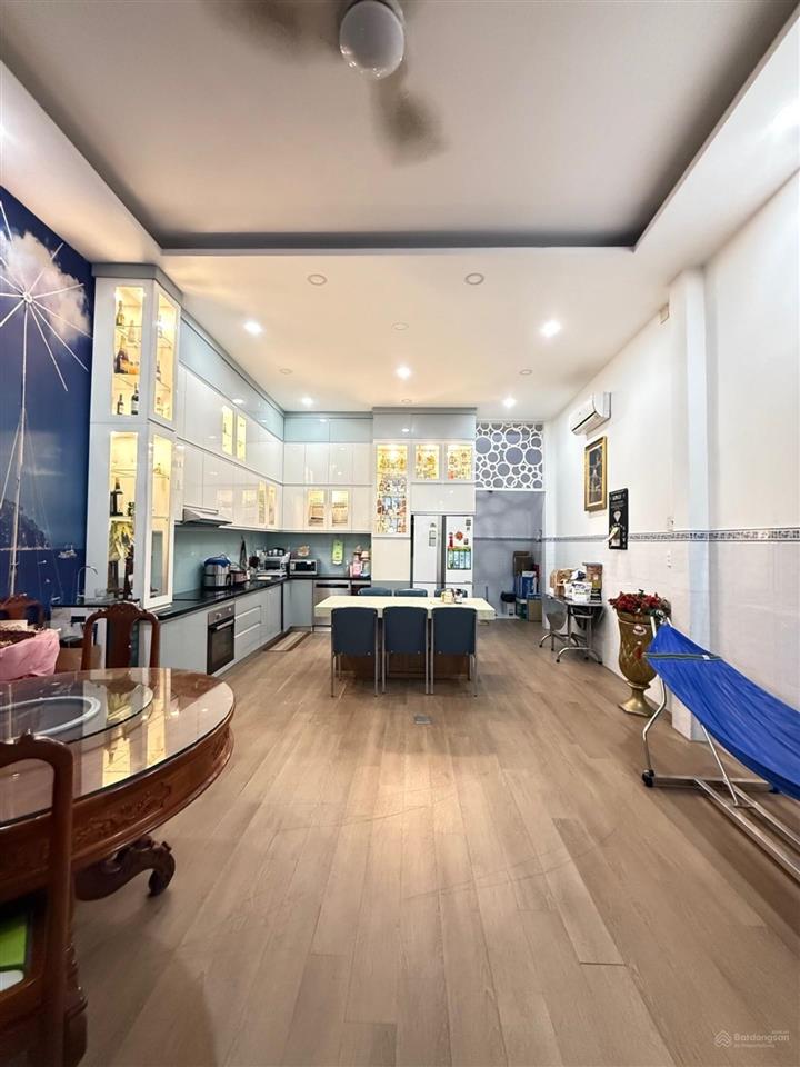 91m2 4 tầng 6 phòng ngủ khu dân cư nhà đẹp sát tân bình hẻm xe hơi