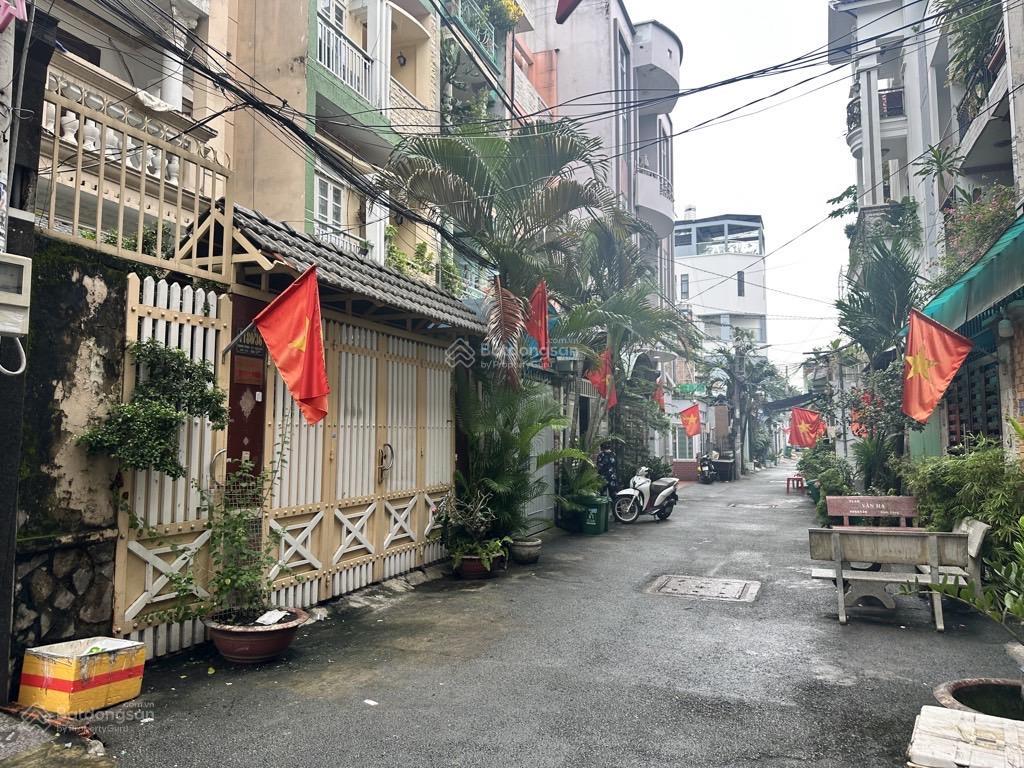 Hxh rộng quang trung, p8, gv gần emart, sân bay tsn,sân golf, 74m2,dtsd 300m2, 4*18,5m 5 tầng btct