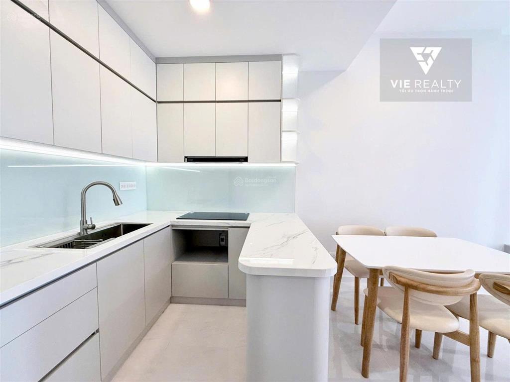 Cho thuê 2pn 69m2 full nt xịn đẹp + view công viên (đông nam) + free phí ql đến t1/2027 | chỉ 20tr