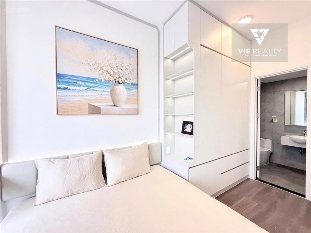 Cho thuê 2pn 69m2 full nt xịn đẹp + view công viên (đông nam) + free phí ql đến t1/2027 | chỉ 20tr