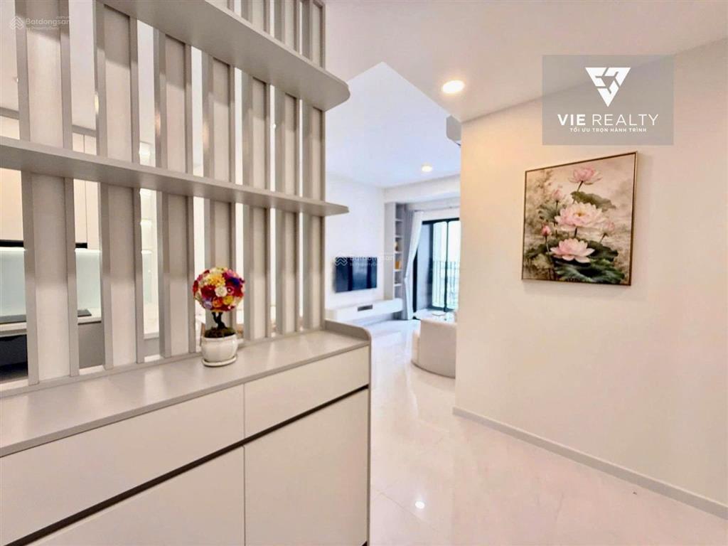 Cho thuê 2pn 69m2 full nt xịn đẹp + view công viên (đông nam) + free phí ql đến t1/2027 | chỉ 20tr