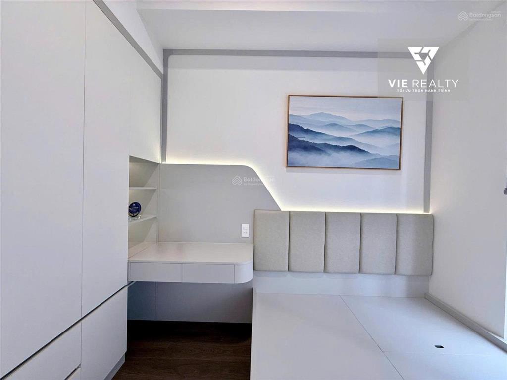 Cho thuê 2pn 69m2 full nt xịn đẹp + view công viên (đông nam) + free phí ql đến t1/2027 | chỉ 20tr