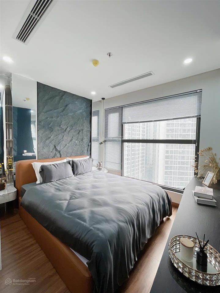 Chính chủ cho thuê căn hộ 3 phòng ngủ capital elite giá siêu rẻ 18tr.  0356 203 ***