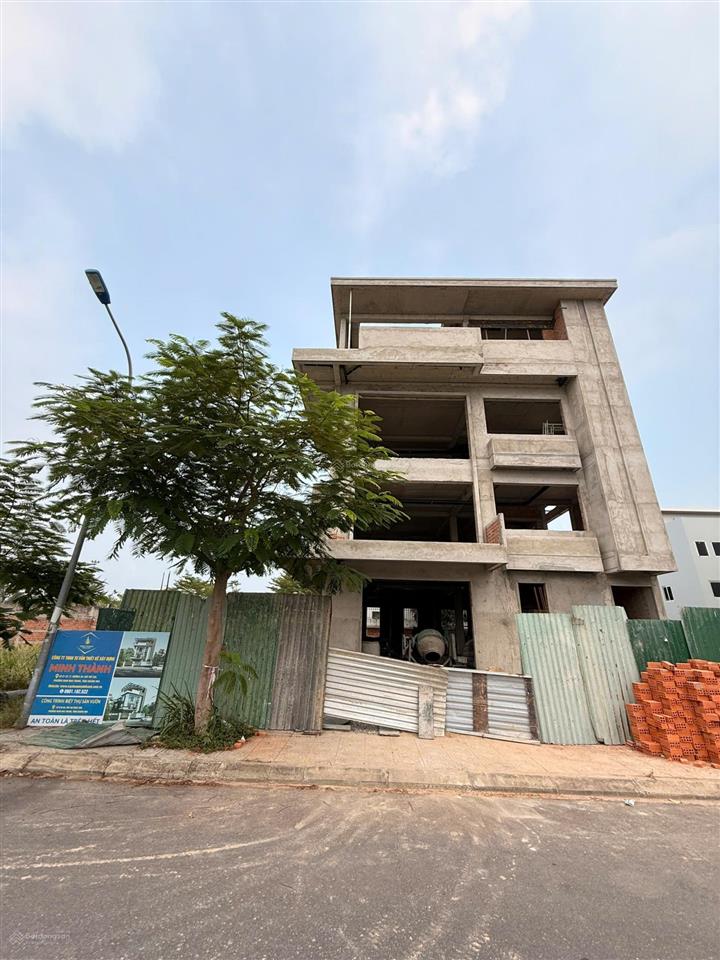 Cho thuê tầng trệt biệt thự kinh doanh cà phê / văn phòng mặt tiền t27 kđt an bình tân, nha trang