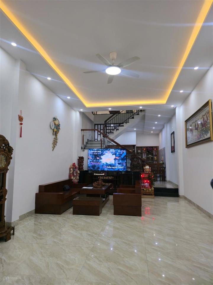 Nhà đẹp 3 tầng đường 47m lê văn hiến  đối diện bv 600 giường  giá tốt