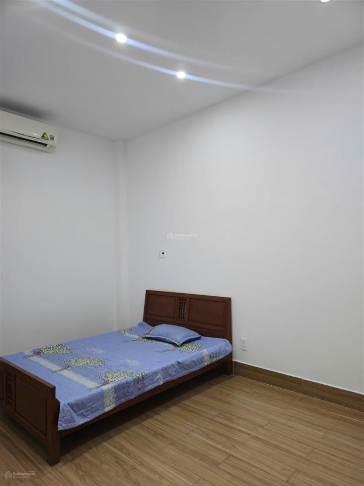 Nhà đẹp 3 tầng đường 47m lê văn hiến  đối diện bv 600 giường  giá tốt