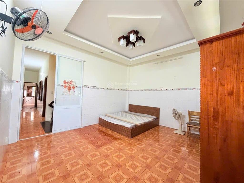 Bán gấp nhà 3 tầng đường nguyễn lai  sát nguyễn hữu thọ  85m2 chỉ nhỉnh 8 tỷ