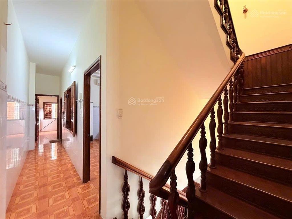 Bán gấp nhà 3 tầng đường nguyễn lai  sát nguyễn hữu thọ  85m2 chỉ nhỉnh 8 tỷ