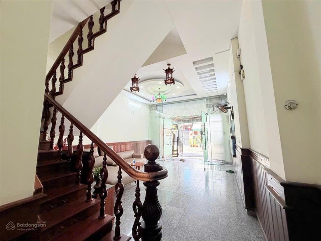 Bán gấp nhà 3 tầng đường nguyễn lai  sát nguyễn hữu thọ  85m2 chỉ nhỉnh 8 tỷ