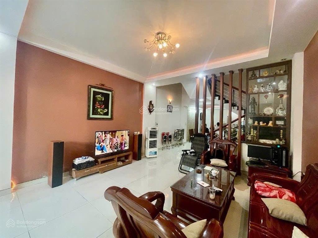 Cần bán gấp nhà 3.5 tầng hàn thuyên  112m2  ngang 5  giá tốt chỉ nhỉnh 11 tỷ