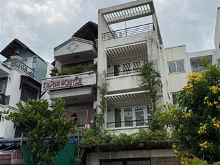 Giảm gấp bán nhà mặt tiền (7m2x24m), gần cầu chà và, sát quận 5. giá rẻ quận 8