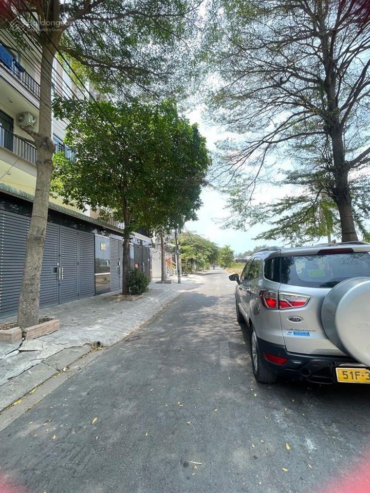 Bán nhà mặt tiền kdc phú lợi, dt 100m2, nhà đẹp vuông vức, đường phạm thế hiển, quận 8