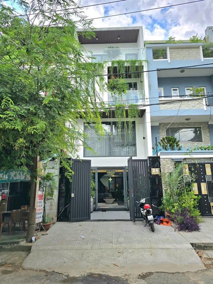 Bán nhà 4 tầng, đối diện công viên, xe hơi đỗ cửa. khu an ninh, đường bông sao, quận 8