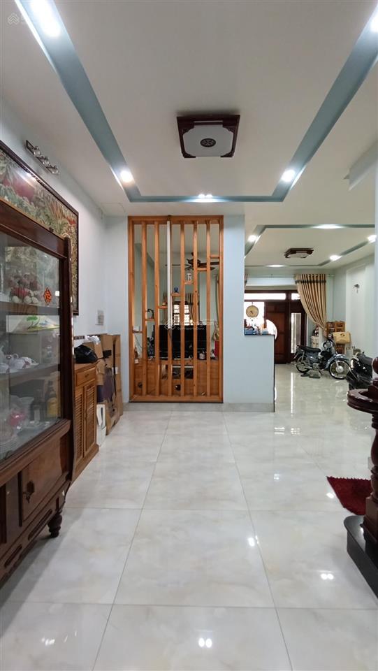 Bán nhà mặt tiền trên bến dưới thuyền, chợ hoa tết, ngang 5m, đường nguyễn văn của, quận 8.