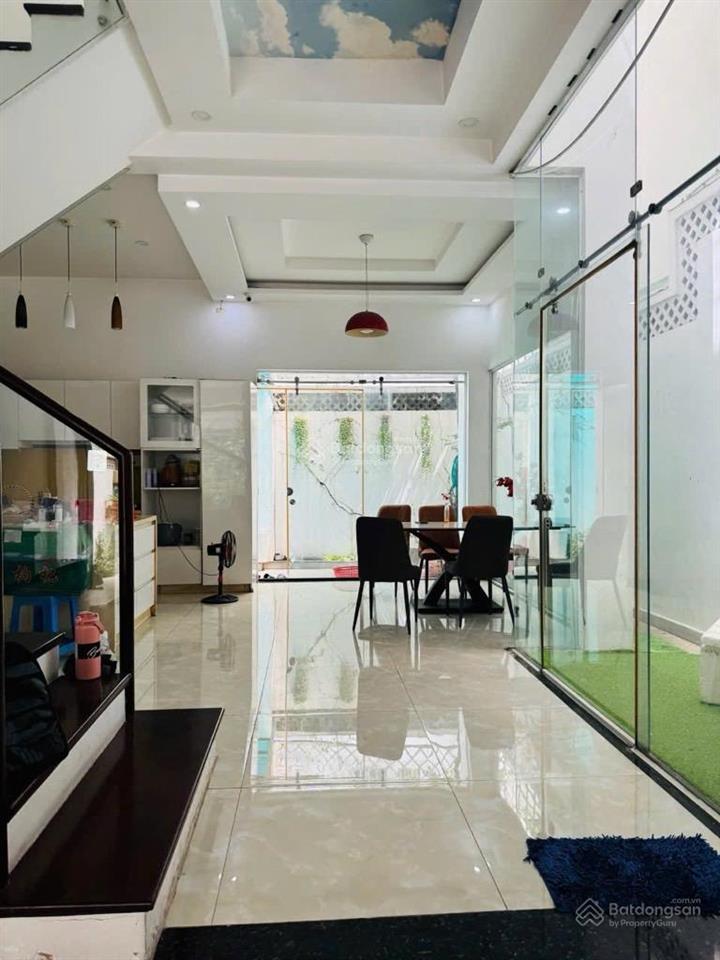 Giảm gấp 2 tỷ. bán nhà mặt tiền ngang 5m3, tiện xây mới chdv 100 triệu, đường âu dương lân, quận 8