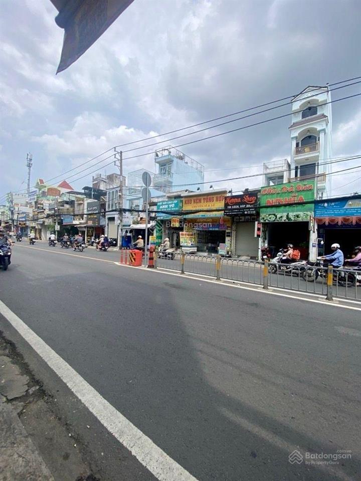 Mặt tiền hậu giang kinh doanh nhộn nhịp bán gấp hạ giá4 tầng btct chắc chắc dọn vào ở ngay