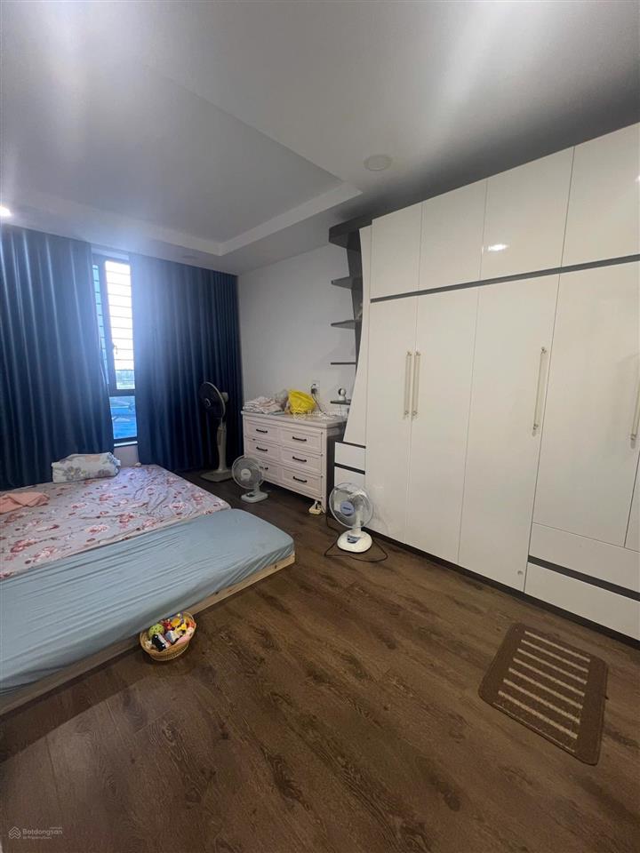 Chính chủ cần bán căn hộ hoàn thiện view đẹp, 2pn giá 6,2 tỷ