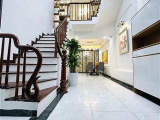 Víp nhất khương hạ ,nhà đẹp đón têt ,35/40m 5 tầng ô tô đỗ cổng cách mặt phố 10 m giá chỉ 9,8 tỷ