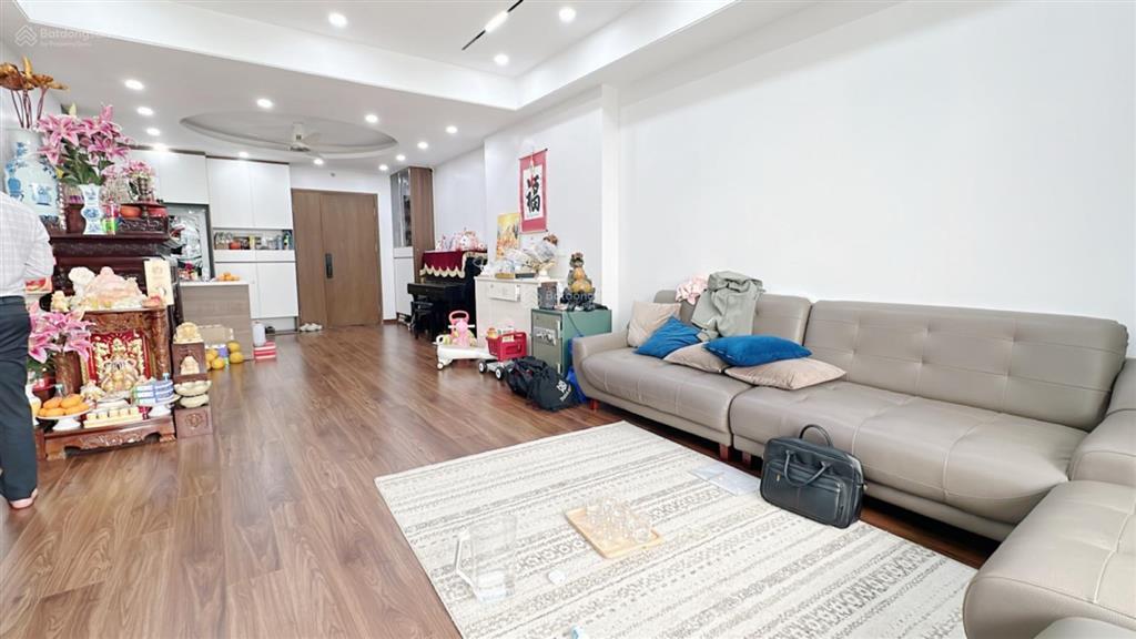 Siêu hiếm bán cc tòa ct2 {x2 trần hòa} đại kim dt 135m tầng 15 giá chỉ 8,95 tỷ