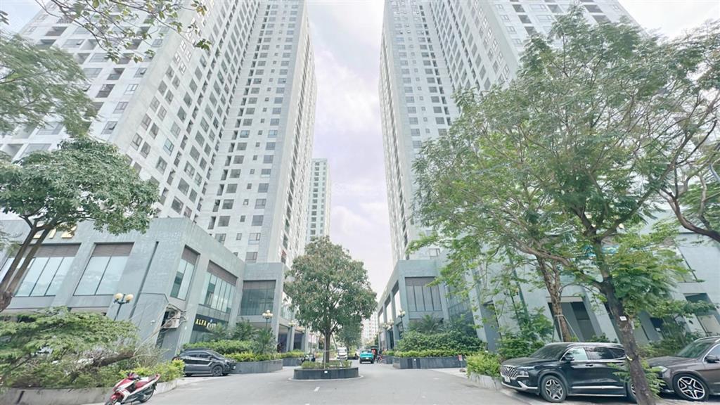 Siêu hiếm bán cc tòa ct2 {x2 trần hòa} đại kim dt 135m tầng 15 giá chỉ 8,95 tỷ