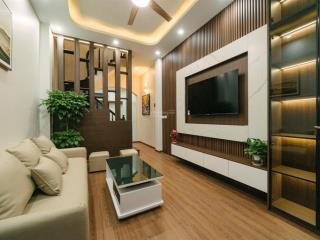 Phố nguyễn đình hoàn nhà đẹp long lanh full nội thất dt 42m 5 tầng 2 thoáng giá chỉ 14,2 tỷ