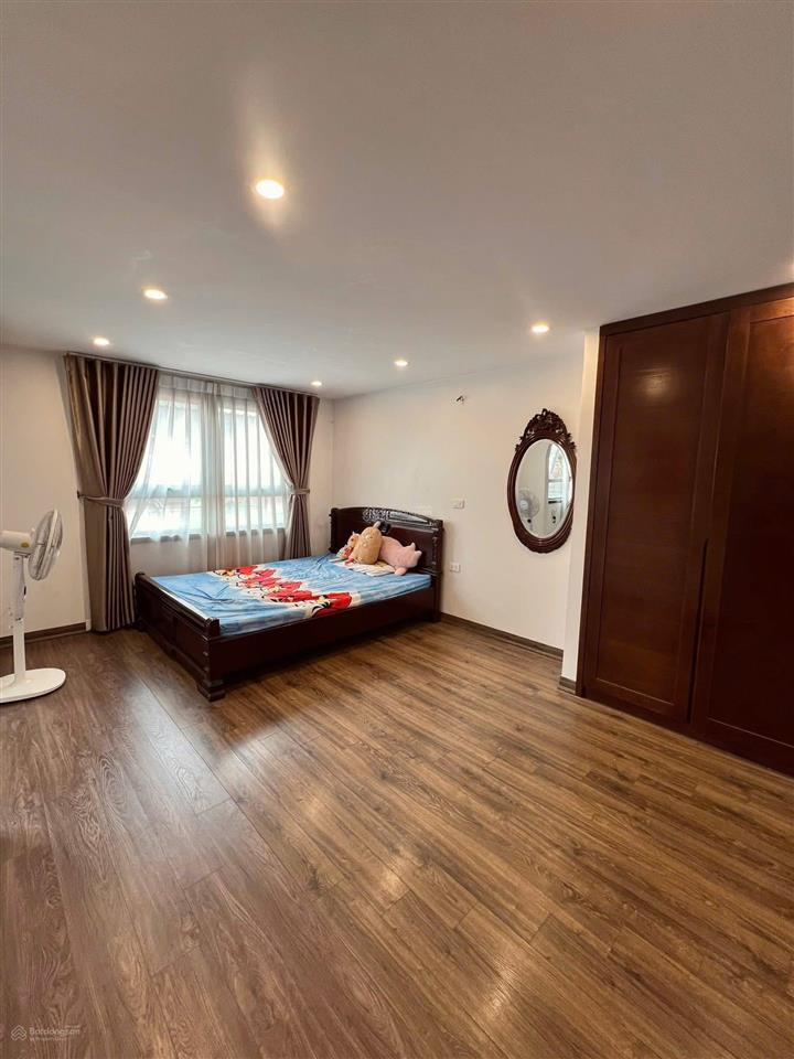 Bán nhà vương thừa vũ 50m2, 5 tầng thang máy, 2 thoáng, gần phố, nhà mới ở ngay giá 12 tỷ.