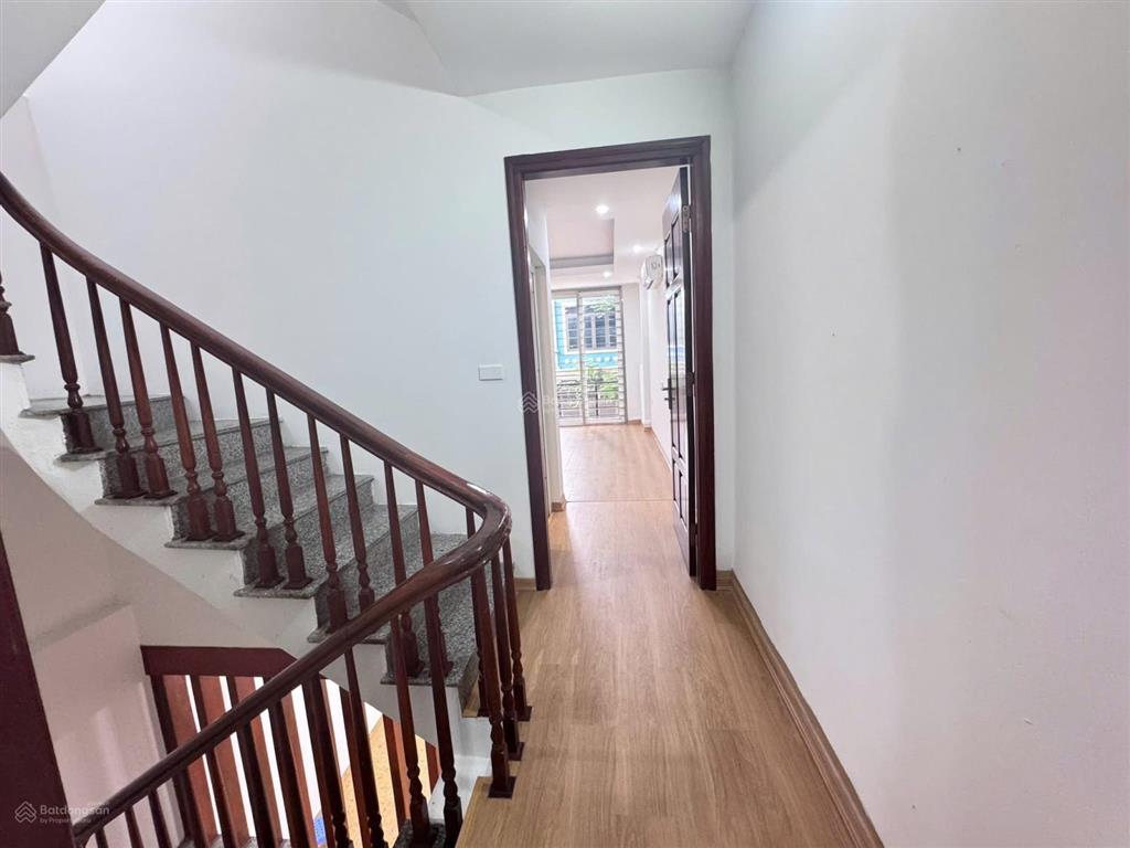 Bán nhà phố tô vĩnh diện 50m2, 5 tầng  30m ra mặt phố, giá 10.6 tỷ