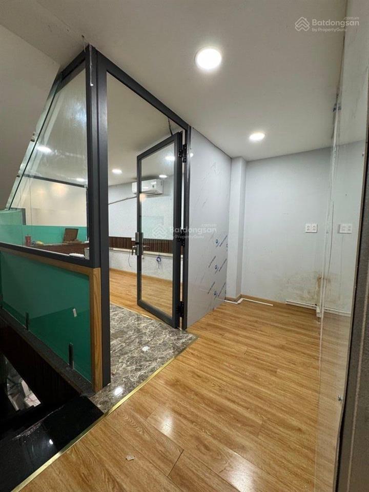 Bán nhà hẻm xe hơi bến vân đồn, quận 4, 6 tầng, thang máy, 5 x 16m, nhỉnh 19 tỷ