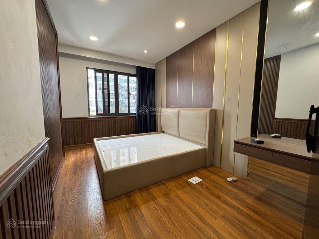 Bán nhà hẻm xe hơi bến vân đồn, quận 4, 6 tầng, thang máy, 5 x 16m, nhỉnh 19 tỷ