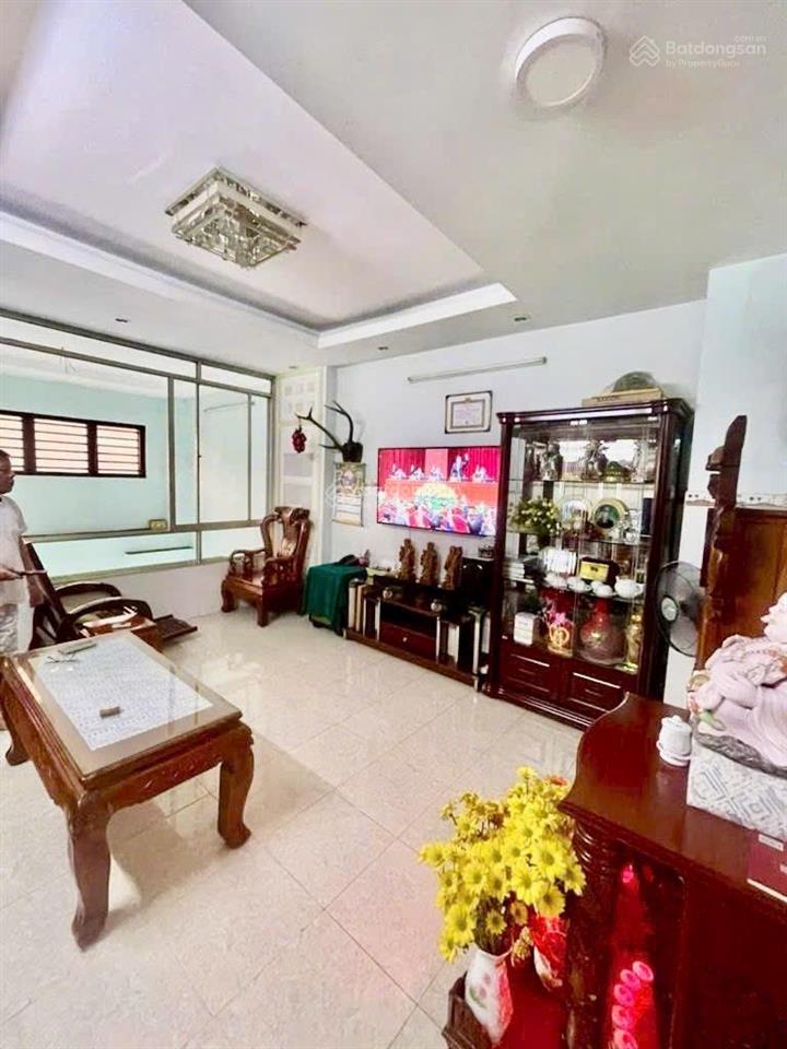 Mặt tiền kd hồng bànggần chợ bình tây 5 tầng4 x 16m sầm uất ngày đêm không quy hoạch, lộ giới.