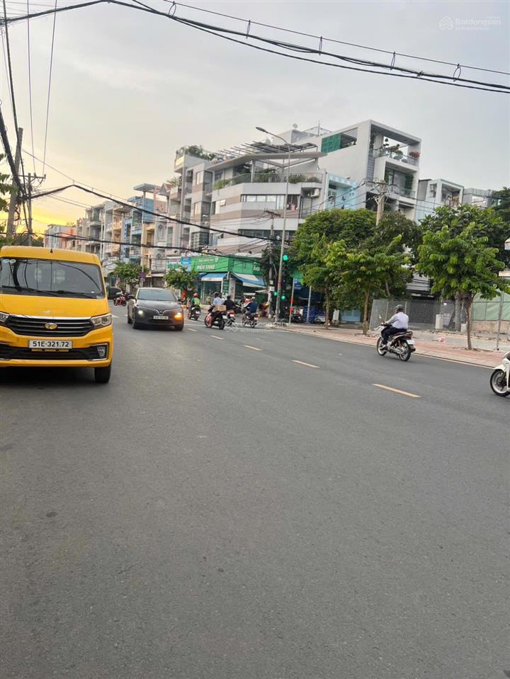 Đất lô góc 2 mtkd khu vip bình phú gần metro bình phú 232m2 40 tỷ tl