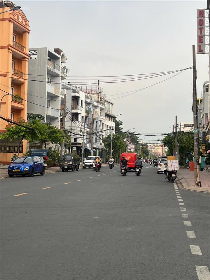 Đất lô góc 2 mtkd khu vip bình phú gần metro bình phú 232m2 40 tỷ tl