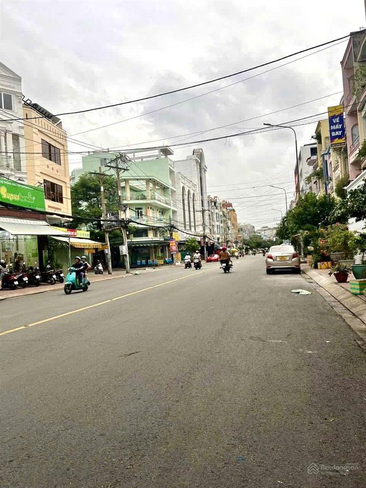 Mặt tiền đường 20m khu vip bình phú  4.5x20m, 5 tầng  kinh doanh đỉnh  15.5 tỷ