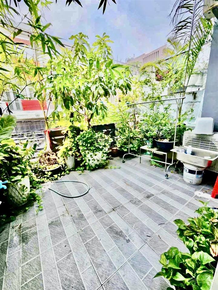 Đường 10m thông  an dương vương  4 x 17m  3 tầng kinh doanh  giá 6.7 tỷ tl