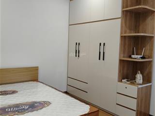 Cho thuê căn hộ 2 phòng ngủ mia center point full nội thất 12tr