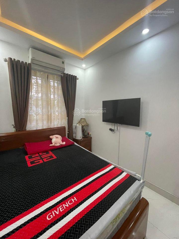 Nhà 3 tầng100 m2 đường hồ bá phấnphước long aô tô thôngở,kinh doanh9,2 tỷ