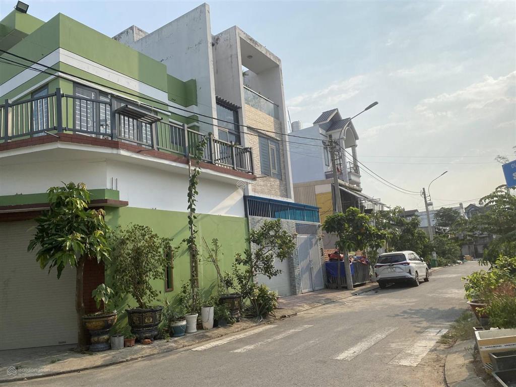Nhà 4 tầng  80m  ngang 5 hiếm  nguyễn duy trinh  đường 10m  sát quận 2  7,x tỷ