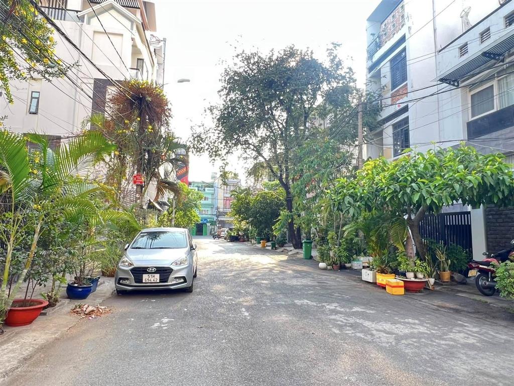 Nhà đẹp 4 tầng68mô tô tránhngay lê văn việt,tăng nhơn phú ,q9chỉ 8,9 tỷ