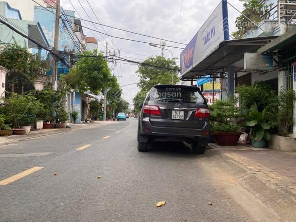Đỗ xuân hợp,plb3 tầng87,4mđường 12mnhà 2 mặt thoánggần ngã 4 bình thái10,x tỷ
