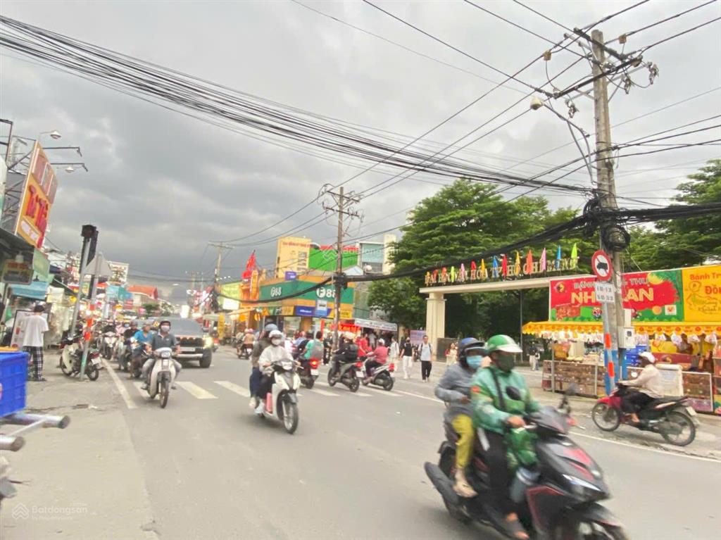 Đỗ xuân ,plb,q977m2 tầng đúc4pngara xegần ngã 4 bình thái,ga metro6,95 tỷ