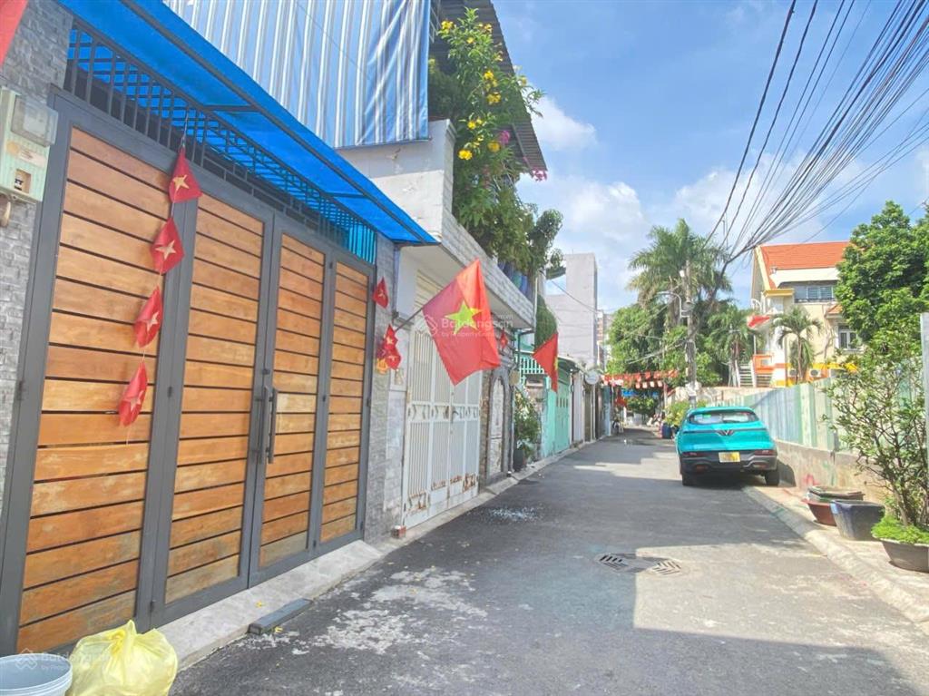 Nhà tây hoà, pla, q9  136m  ô tô thông  ngang khủng 11m  kinh doanh  dòng tiền 200tr  7 tỷ