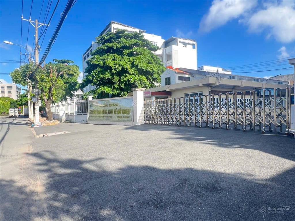 Đối diện global city  3 tầng  dt 4x23  đường 16m ngay đỗ xuân hợp, q9  nhỉnh 9 tỷ